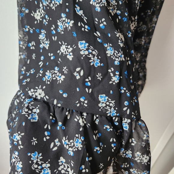 Mini dress ‼️ (3/$25) - Picture 7 of 8